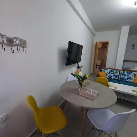 Kapsala's Family Apartment *